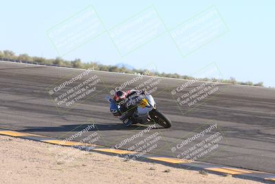 media/Nov-17-2024-CVMA (Sun) [[1fec520723]]/Race 11-Amateur Supersport Open/